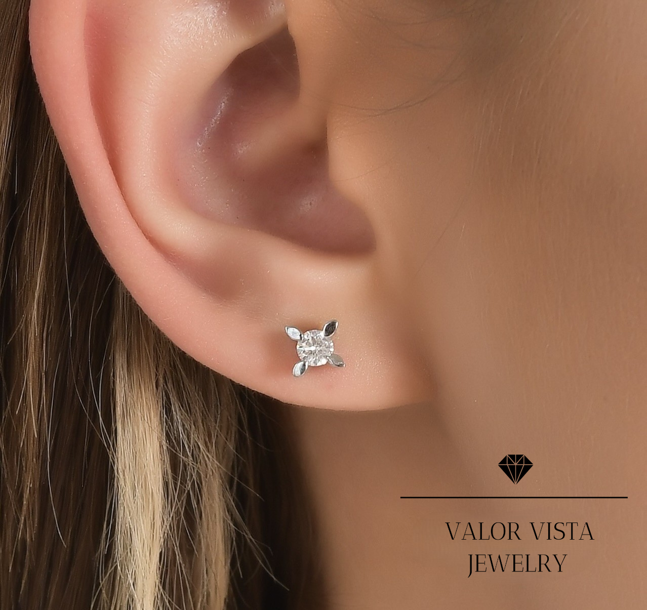 Round Diamond Stud Earring 14k Gold