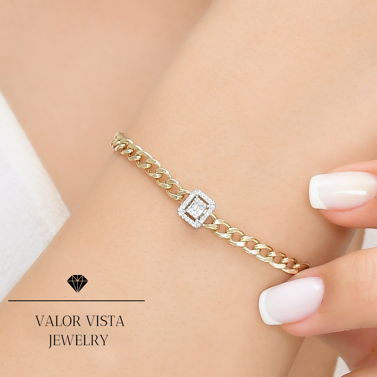 Mini Baguette Diamond Curb Bracelet 14k Gold